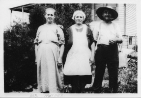 Anna Maczko Marko (on left) in Rockaway, NJ on 6/21/1931